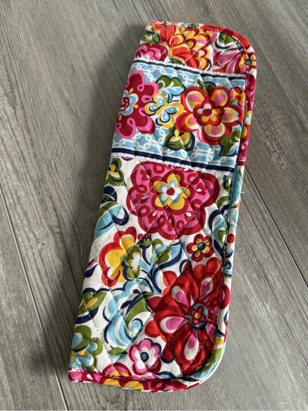 Vera Bradley Straighten Up & Curl in Hope Garden NWOT